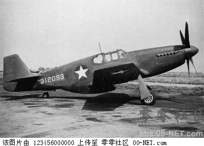 1944ԺվװȽĻʽսP-51ҰʽڻվձĴʽʽսѲǶ֣½սϿձټջӰ